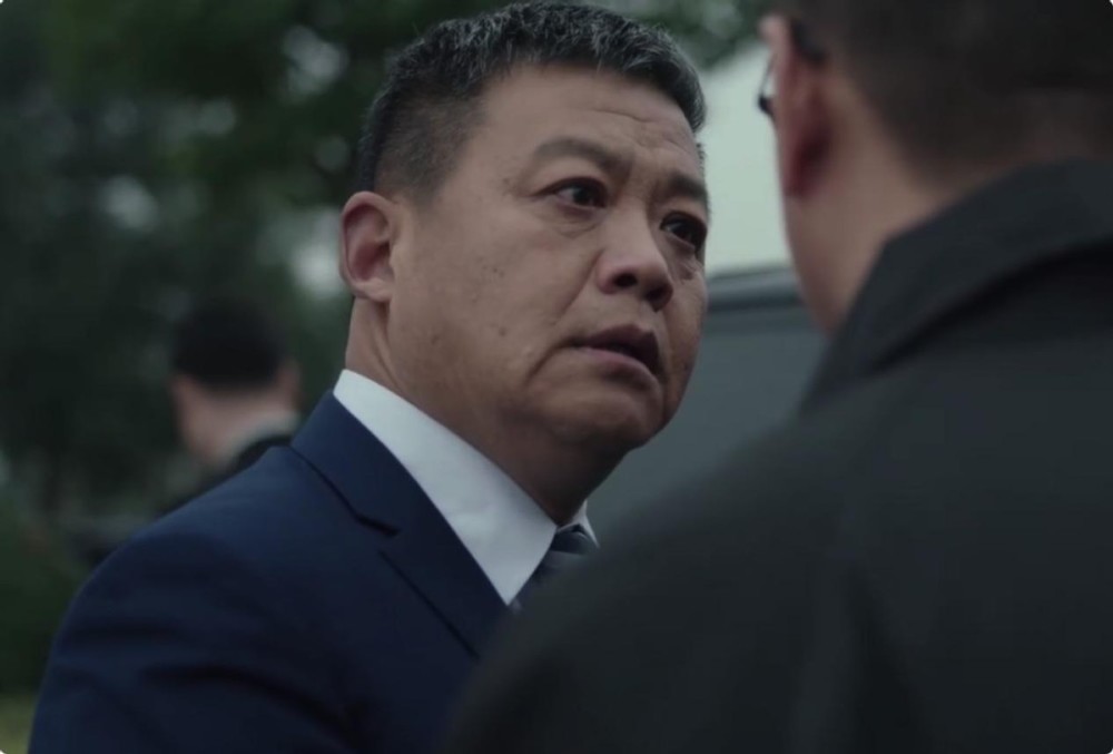 换剧如换脸演完扫黑风暴演底线愣是却没认出海总