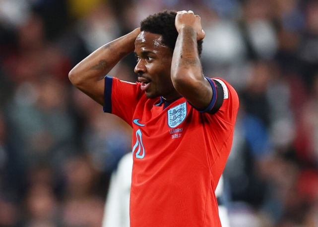 半场轰6球马奎尔犯大错斯特林屡失单刀机会哈弗茨获最高分