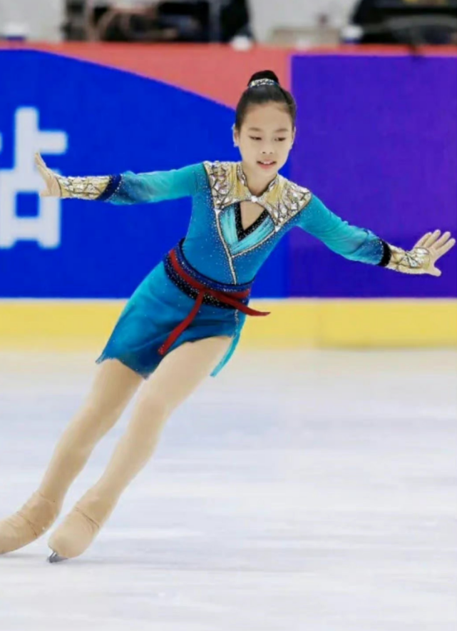 申雪/赵宏博是2010年冬季奥运会花样滑冰冠军,2人创造了中国花样滑冰