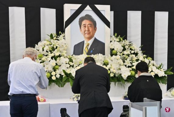 (早报讯)两个多月前遇刺身亡的日本前首相安倍晋三的国葬仪式将于星期