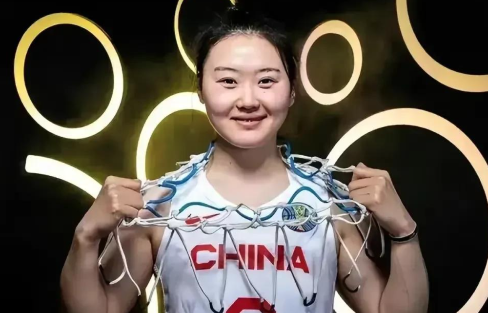 两节命中压哨进球武桐桐成女篮世界杯奇兵她竟是cba三双王小迷妹