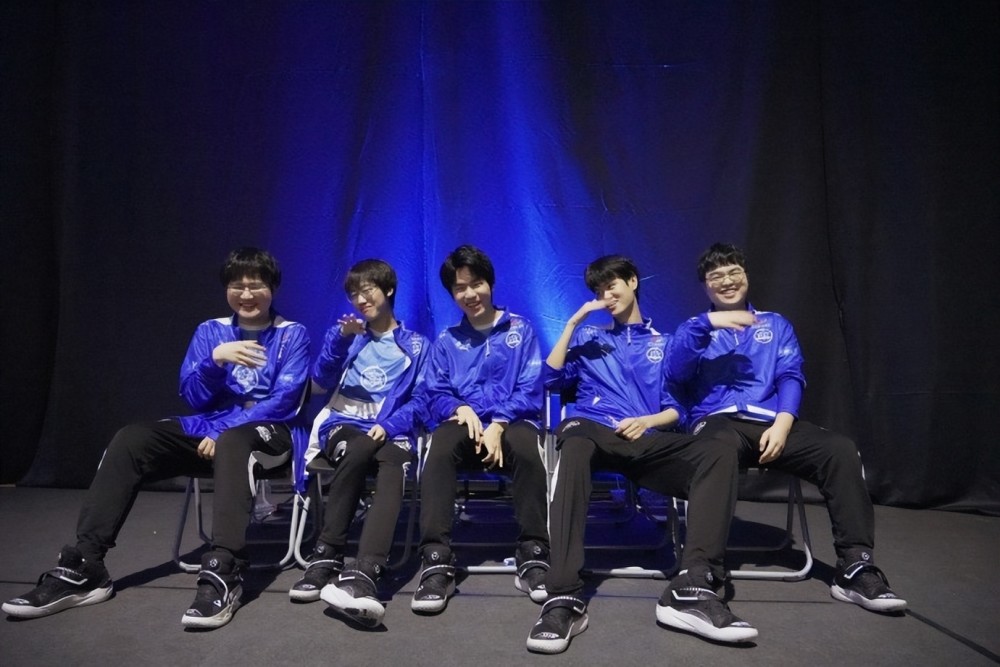 es要爆发内讧了网友替花海声援清融成为核心海月得到认可