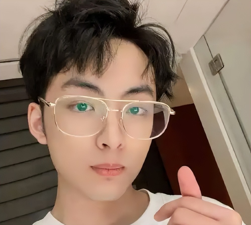 不知道大家发现没有,王者荣耀每个赛季都会有版本答案,像上个赛季的