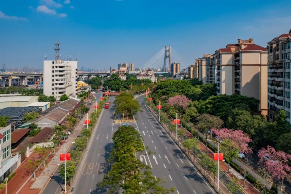 这里是大沥满城中国红