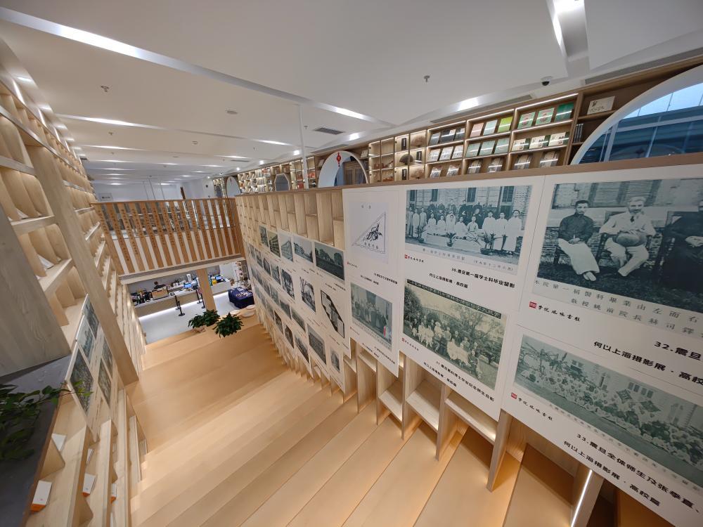 上海書展分會場走進五角場古風書社在書山書海中聆聽海派文化