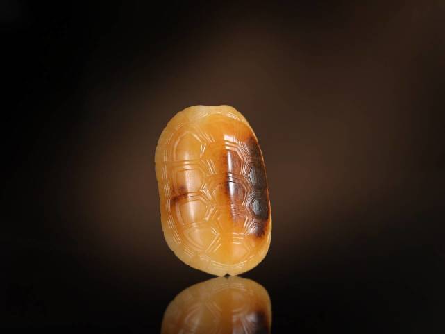 佰匞玉雕 苍古幽魅 老气至尊 项高权 富甲一方 新疆和田玉籽料 挂件