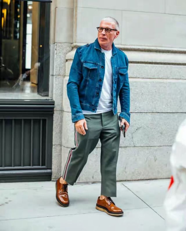 这是我见过最优雅的58岁大叔:身高颜值一般,却凭穿搭秒杀小鲜肉
