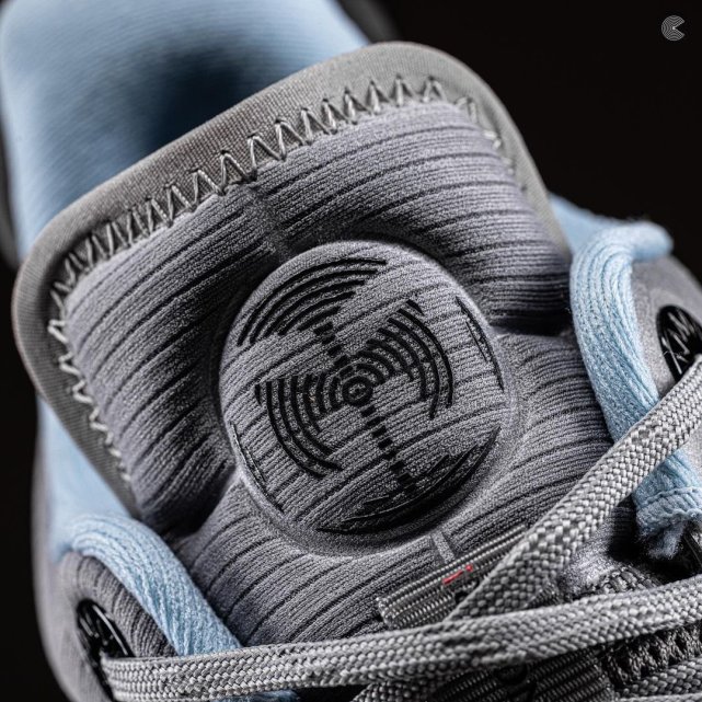 怎么样名记晒麦科勒姆最新一代签名鞋照片cj2