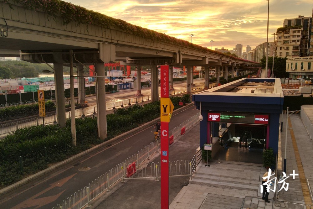 南方视频丨广州地铁8号线彩虹桥站今晨正式开通运营_腾讯新闻