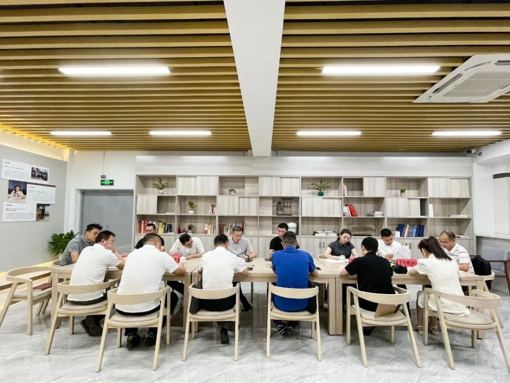 9月27日上午,县自然资源和规划局局长黄孟恒