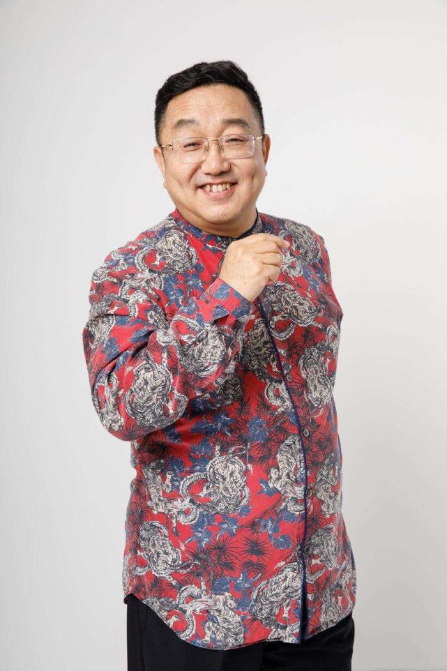 演员句号:2婚娶小11岁丫蛋,47岁老来得女,让丧子的岳父母晚年不流泪