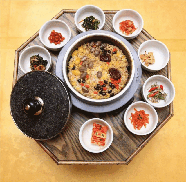 走胃又走心来延边品尝特色美食正值浪漫秋日唯有美食和爱不可辜负在