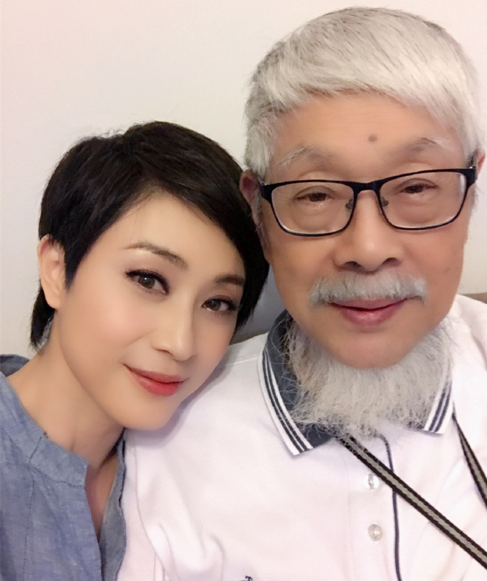 陈法蓉林漪娸为向海岚庆生三大港姐冻龄有术都没有生儿育女
