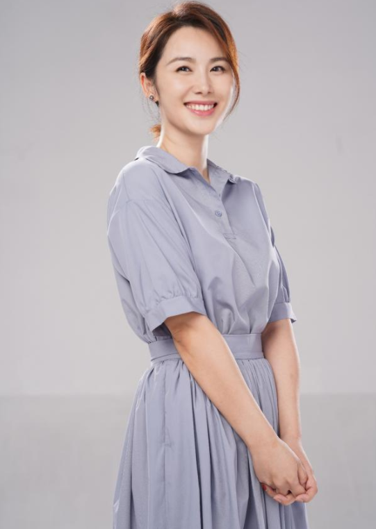 微笑女王李呈媛:恋过钱枫,嫁梅婷前夫获幸福,却被精神障碍打破