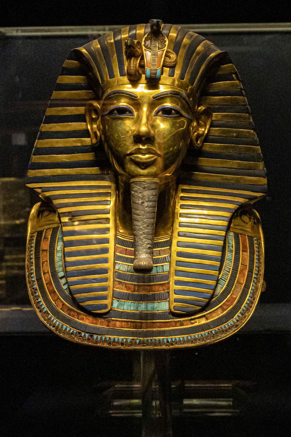 (外代一线)埃及法老图坦卡蒙墓葬珍宝_腾讯新闻