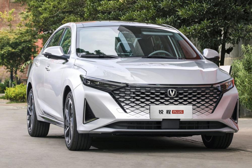 比univ更加稳重大气长安锐程plus上市售999万元起