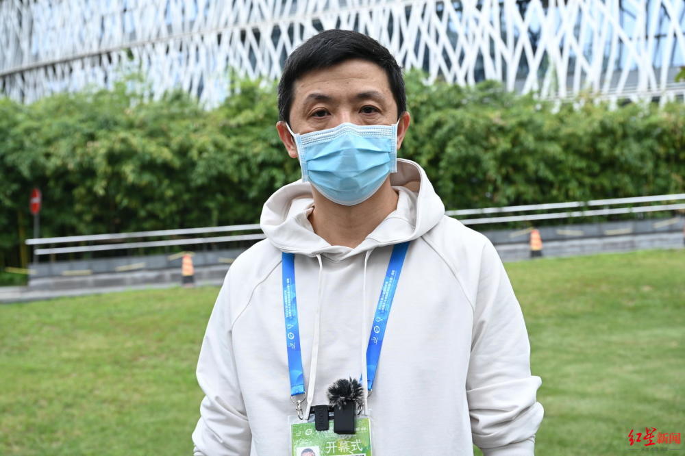 专访丨开幕式导演胡晓用45分钟让大家感受成都市民对乒乓球的热爱