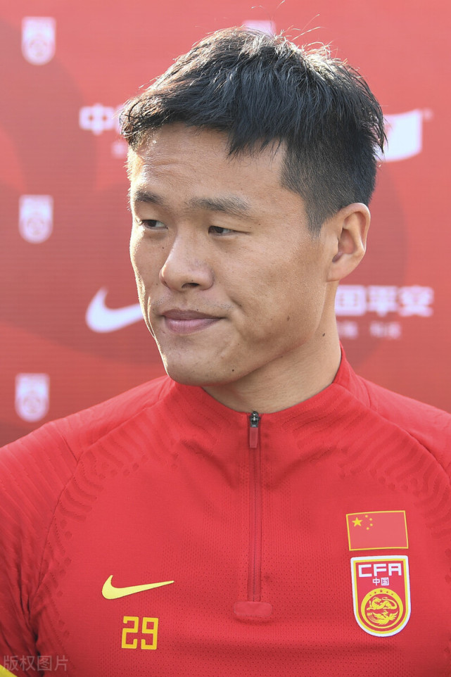 江苏沛县籍国脚李昂发文祝福:一切顺利!