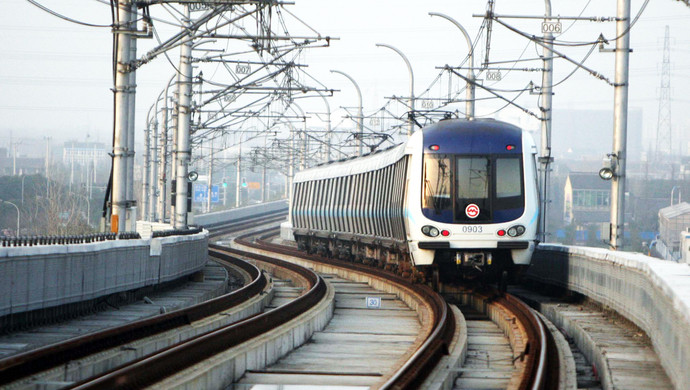 上海轨交9号线最快110秒一班车公交出行还有这些惊喜等着你