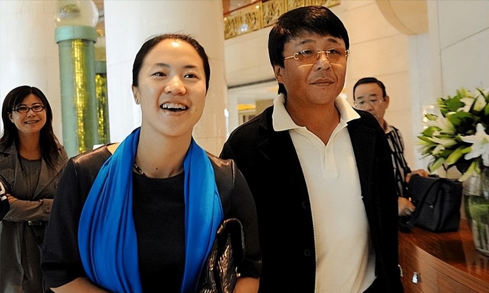 房地产巨鳄郭斌,20岁结婚生子,二婚俘获王楠_腾讯新闻