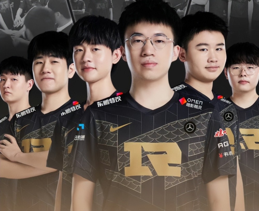 rng晒最新动态,全员开始调试设备,gala眼神如杀手,drx危险了_腾讯新闻