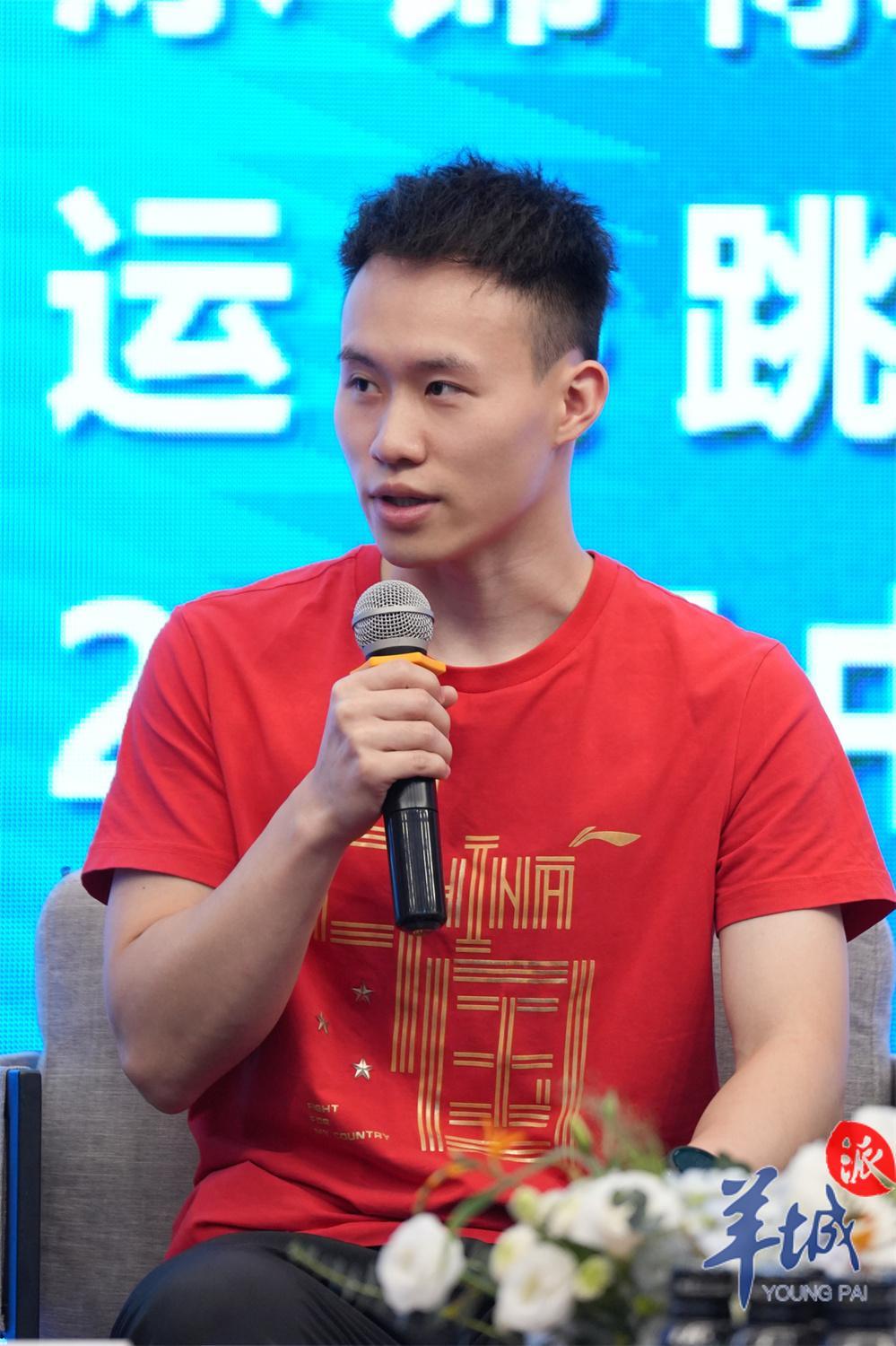 奥运冠军,暨大校友谢思埸发言奥运冠军,暨大校友陈艾森发言此外