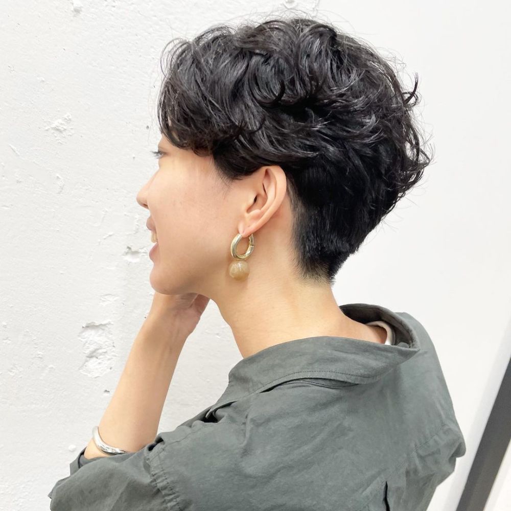 满头烫层次短发波波头,洋气立体真瘦脸,你最喜欢哪一种插图6