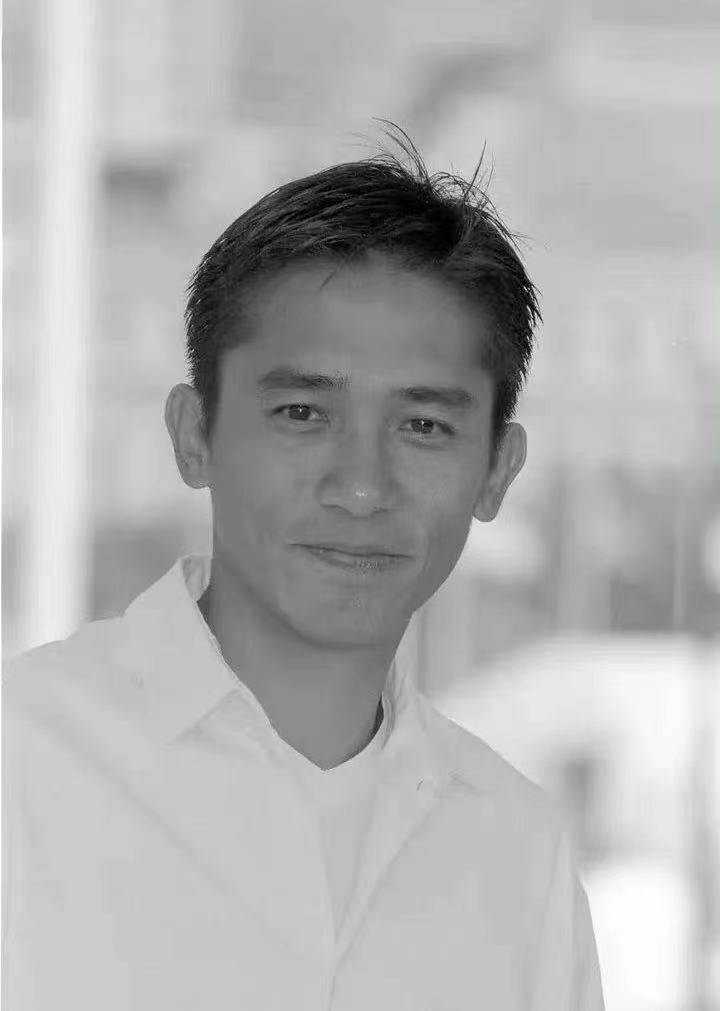 妻夫木聪在社交平台晒和梁朝伟喝茶,相差18岁,两人相谈甚欢插图10