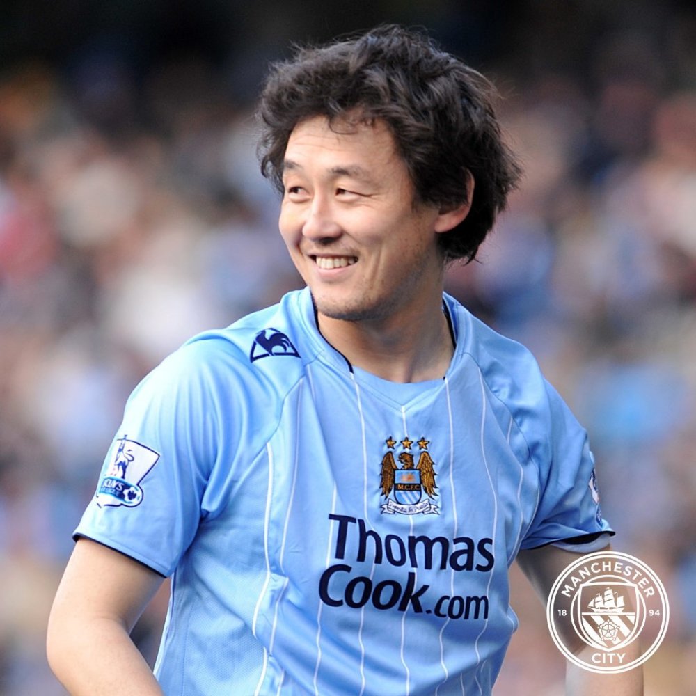 曼城官方祝孙继海生日快乐,他是国足天花板!_腾讯新闻