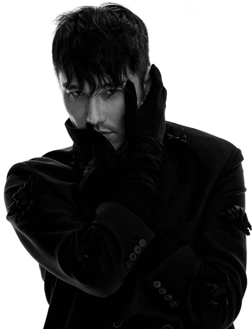 51岁胡兵帅出新高度,超模气场堪称行走的衣架,这个男人不会老?插图3