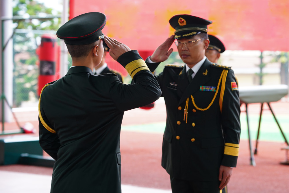 战略支援部队某部5名军官军衔晋升仪式-腾讯新闻