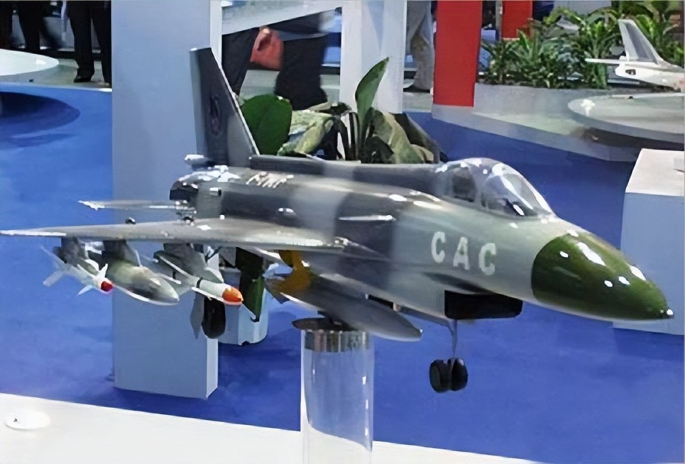 生不逢时,三翼面布局机腹进气,歼7mf差点成为准三代机_腾讯新闻