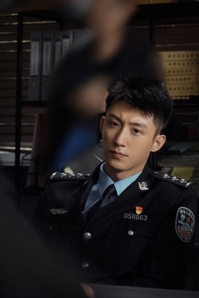 黄景瑜又"服兵役",新剧饰演消防员,和原著太贴合
