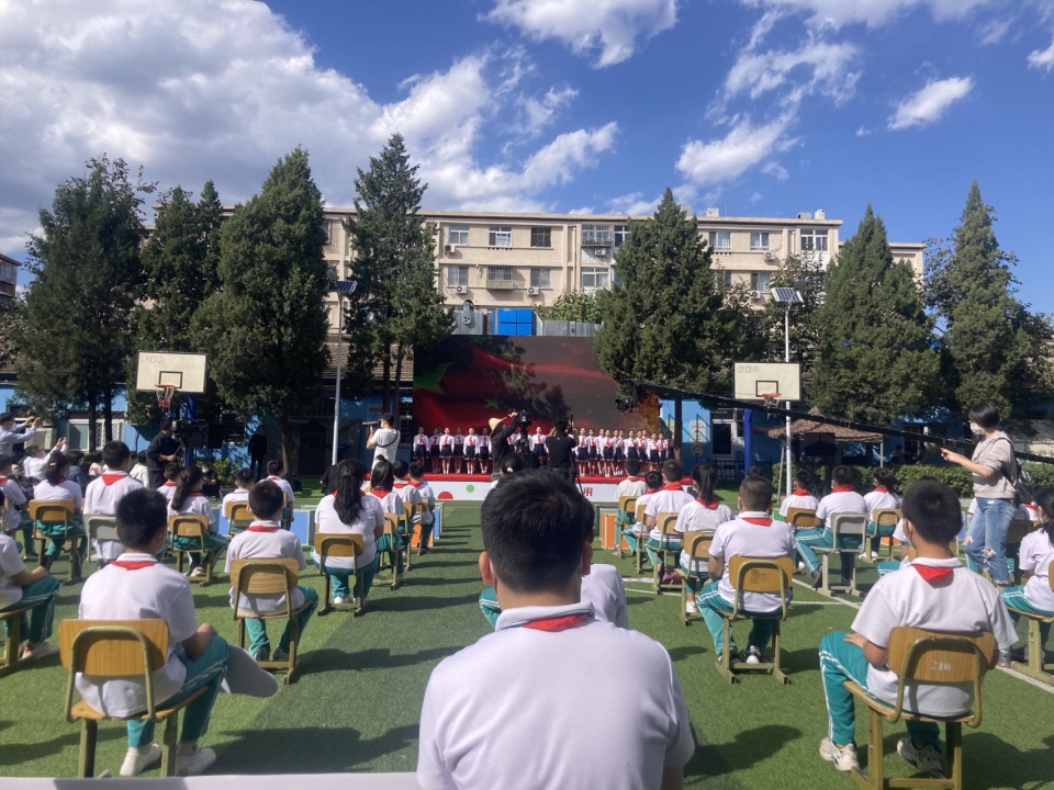 教育,国学经典等五大课程板块,为乡村学校中小学生提供优质的音频内容