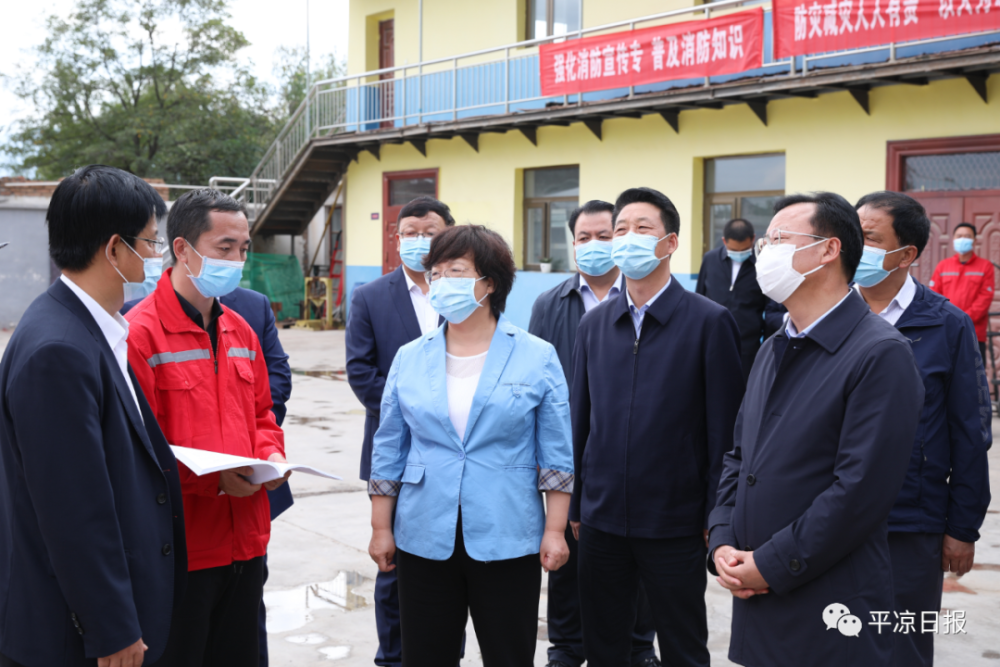 王旭在检查节前疫情防控和安全生产等工作时强调 落实落细措施 守牢守