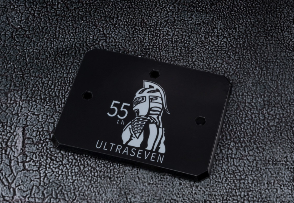 不过部分粉丝也很担心,作为七爷皮套演员的上西弘次已经去世了,怎么