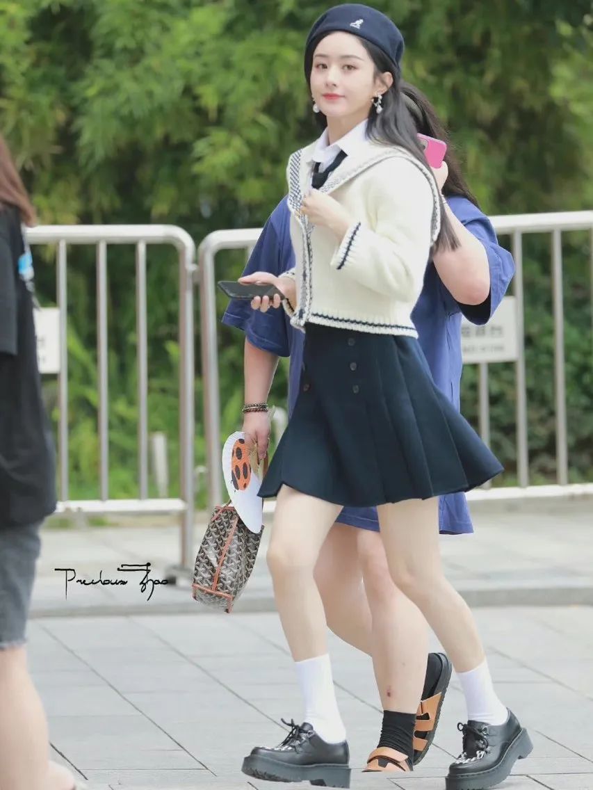 黑乐福鞋的官配,还得是白袜子_腾讯新闻