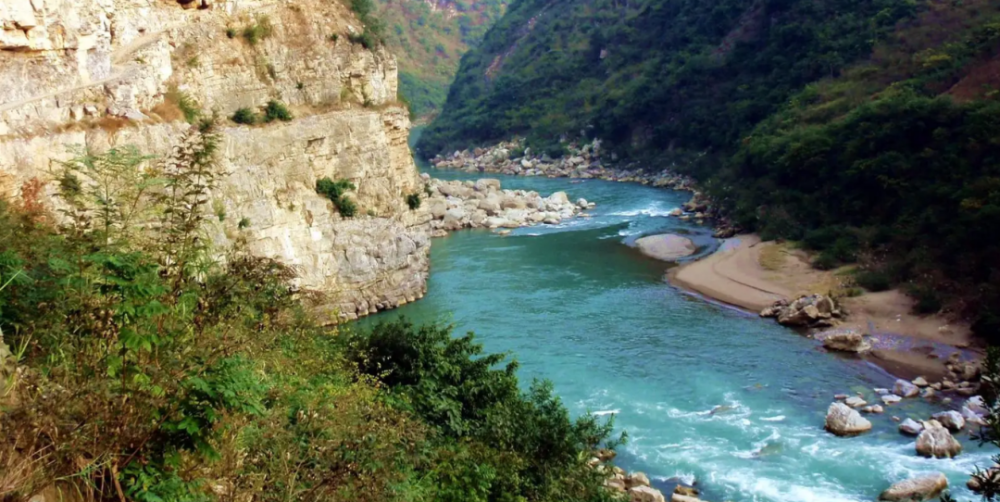 《赤水河的歌》,献给曾在古蔺赤水河流域英勇战斗过的革命先辈们