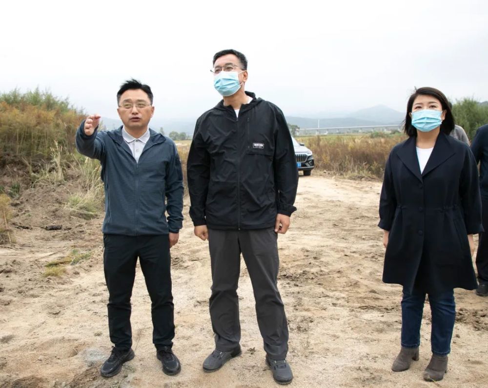 冯涛提高风险意识完善防控举措坚决筑牢安全稳定坚固防线