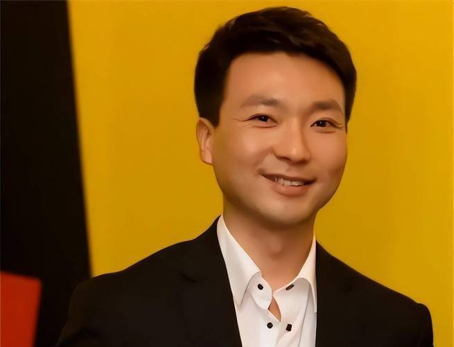 央视"十大名嘴":撒贝宁第6,康辉第5,周涛挤进前3_腾讯新闻