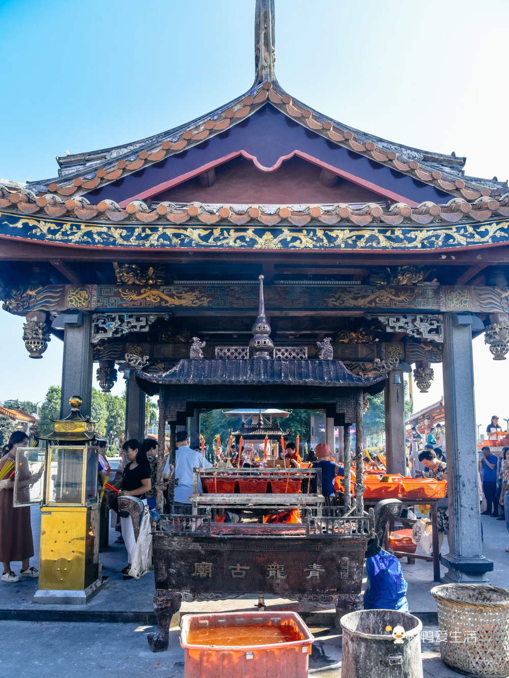 青龙古庙号称"潮州第一庙",汇集当地非遗文化,屋顶嵌瓷太精美_腾讯