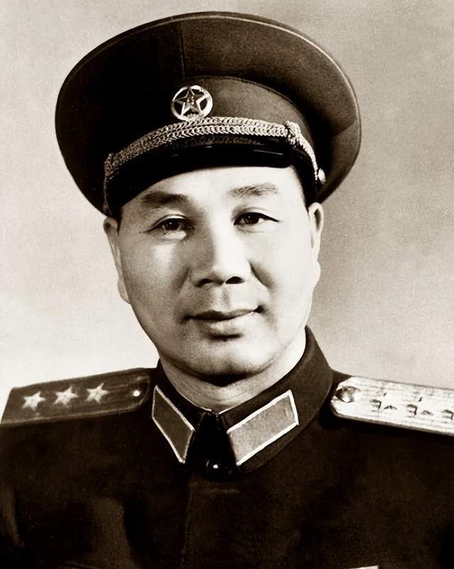 杨成武询问李二喜有什么想要的奖励吗,他可以做主.