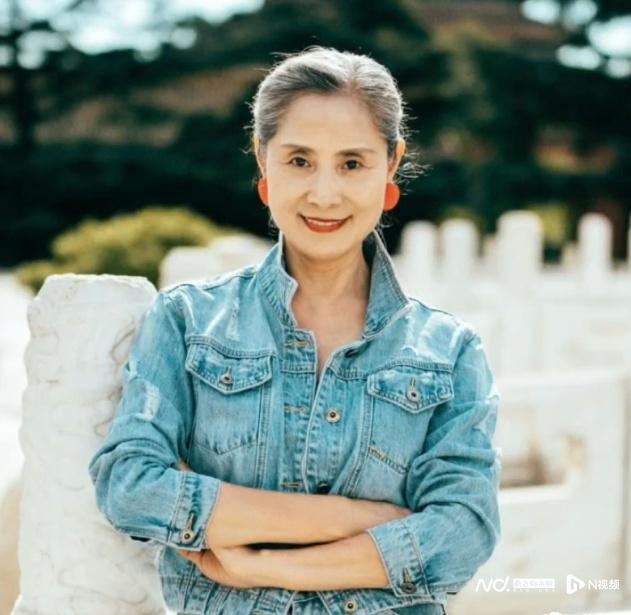 王沛在好几个平台上都开设了账号,起名叫"爱时尚的天蝎奶奶",她在账号