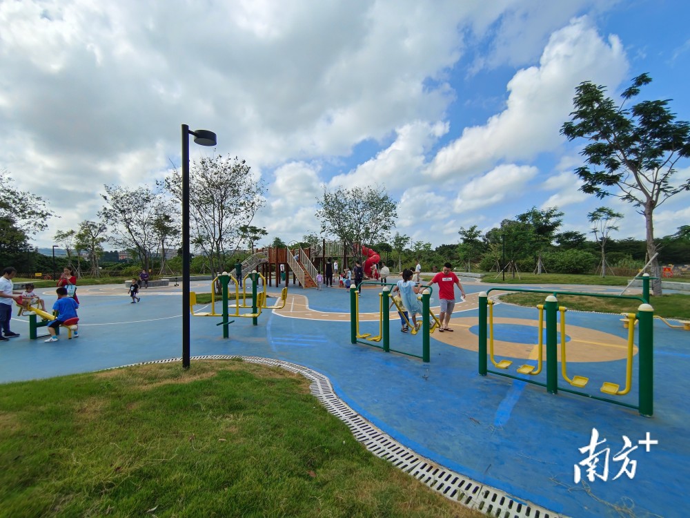 喜迎国庆东莞大朗荔香湿地公园新园开园