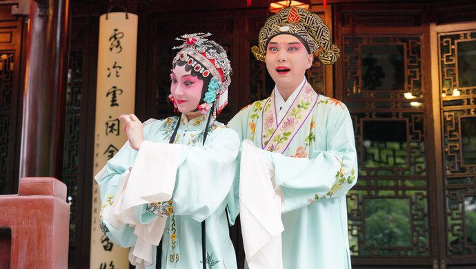 杜丽娘柳梦梅相约古猗园上海首座非遗主题公园如何让非遗活起来