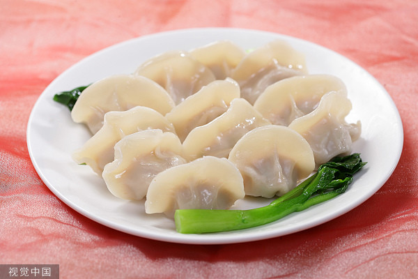 饺子、炸酱面、疙瘩汤，中国日常食物是如何成为日本B级美食的？