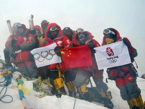 五次登顶世界之巅的山里娃，有了新目标！九色鹿英语培训