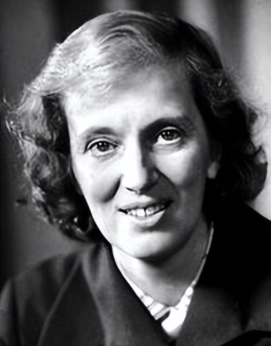 多萝西·克劳福特·霍奇金(dorothy crowfoot hodgkin)生于:1910 年 5