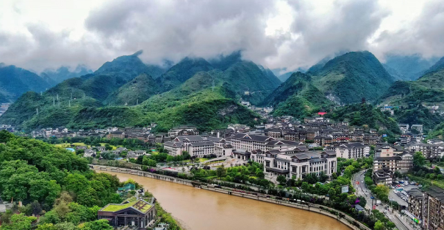 "中国第一酒镇"茅台镇,您知道多少?