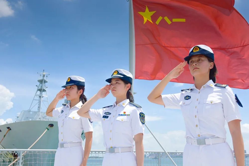 南海水兵，在战位上为祖国庆生鹤壁葛庆